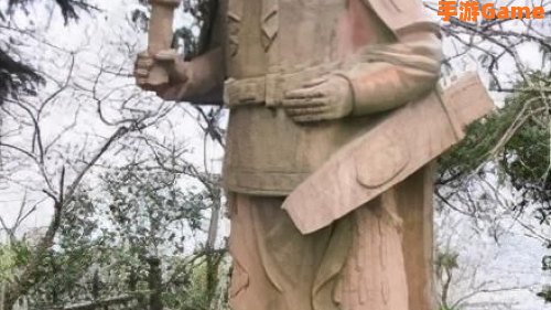 征战塑像